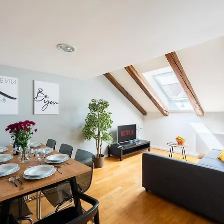 Duplex With Ac In Center Lejlighed *