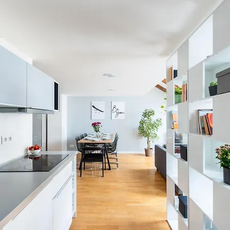 Duplex With Ac In Center Lägenhet *